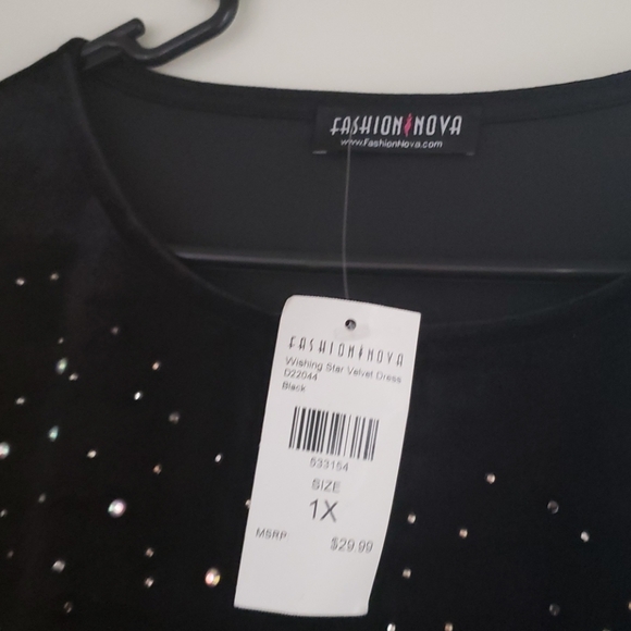 Dress - Picture 2 of 8